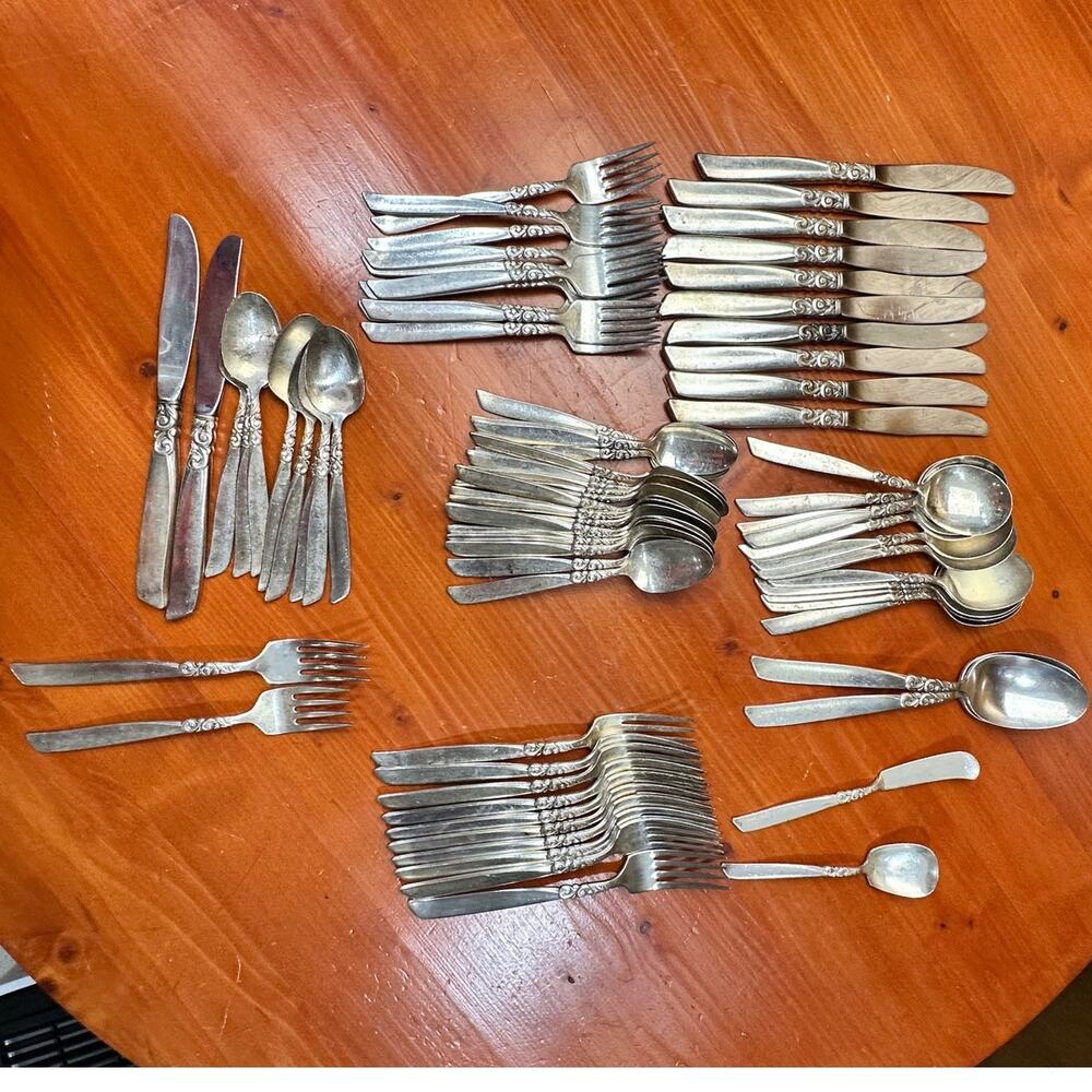 Oneida Community South Seas Silver Plate Cutlery - 78 pieces